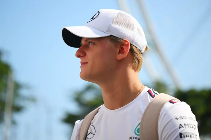 Mick Schumacher holds talks with Alpine over 2024 drive