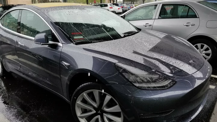 Tesla finally lets you fully control windshield wipers from the steering wheel