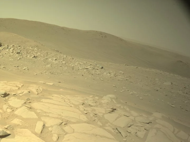 NASA rover video shows astonishing view into Mars crater