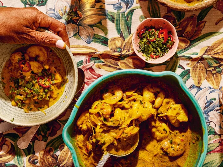 Can’t-believe-it’s-so-quick aromatic shrimp curry